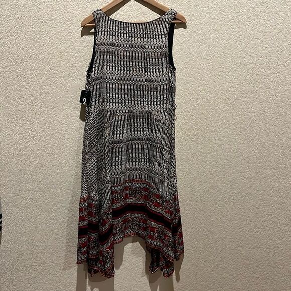 NWT Lola P Asymmetrical Handkerchief Hem Dress Size Small - Picture 7 of 8